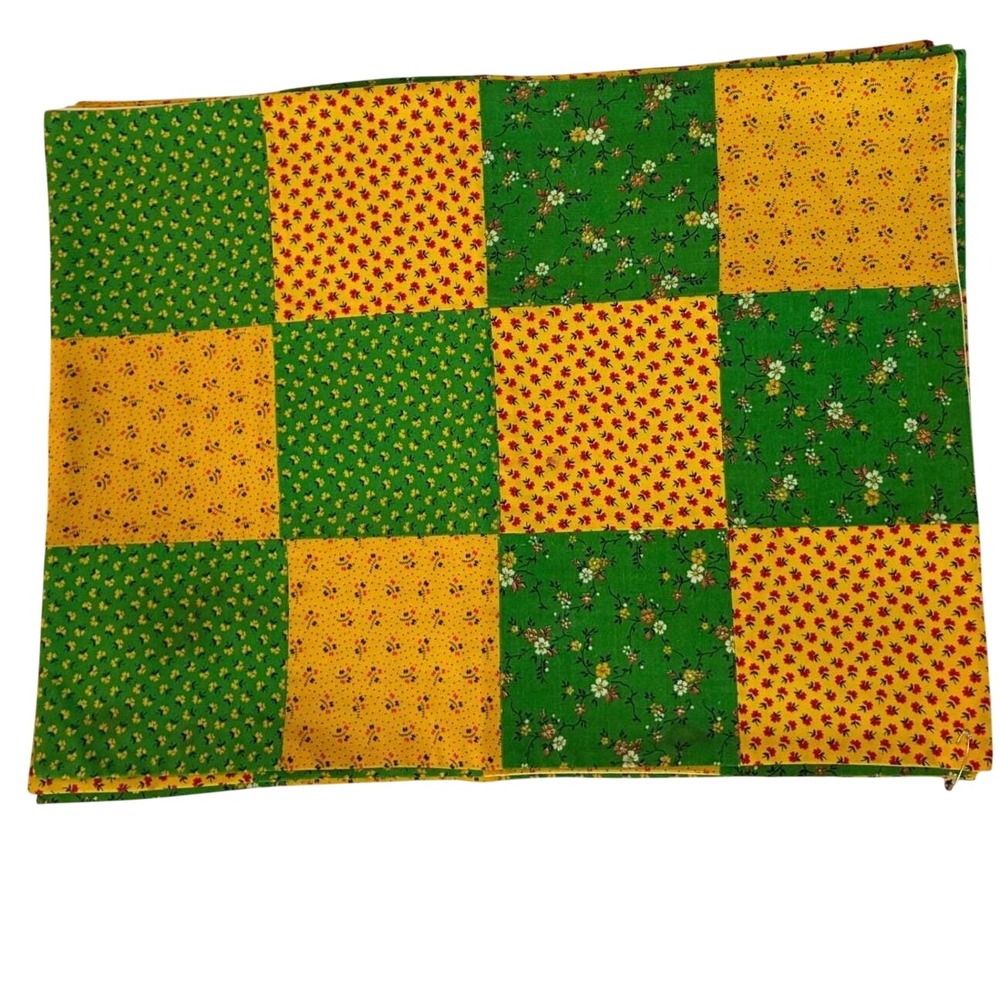 Homemade Patchwork  Quilt Place Mats Home Decor Green Yellow Floral Calico Set 4